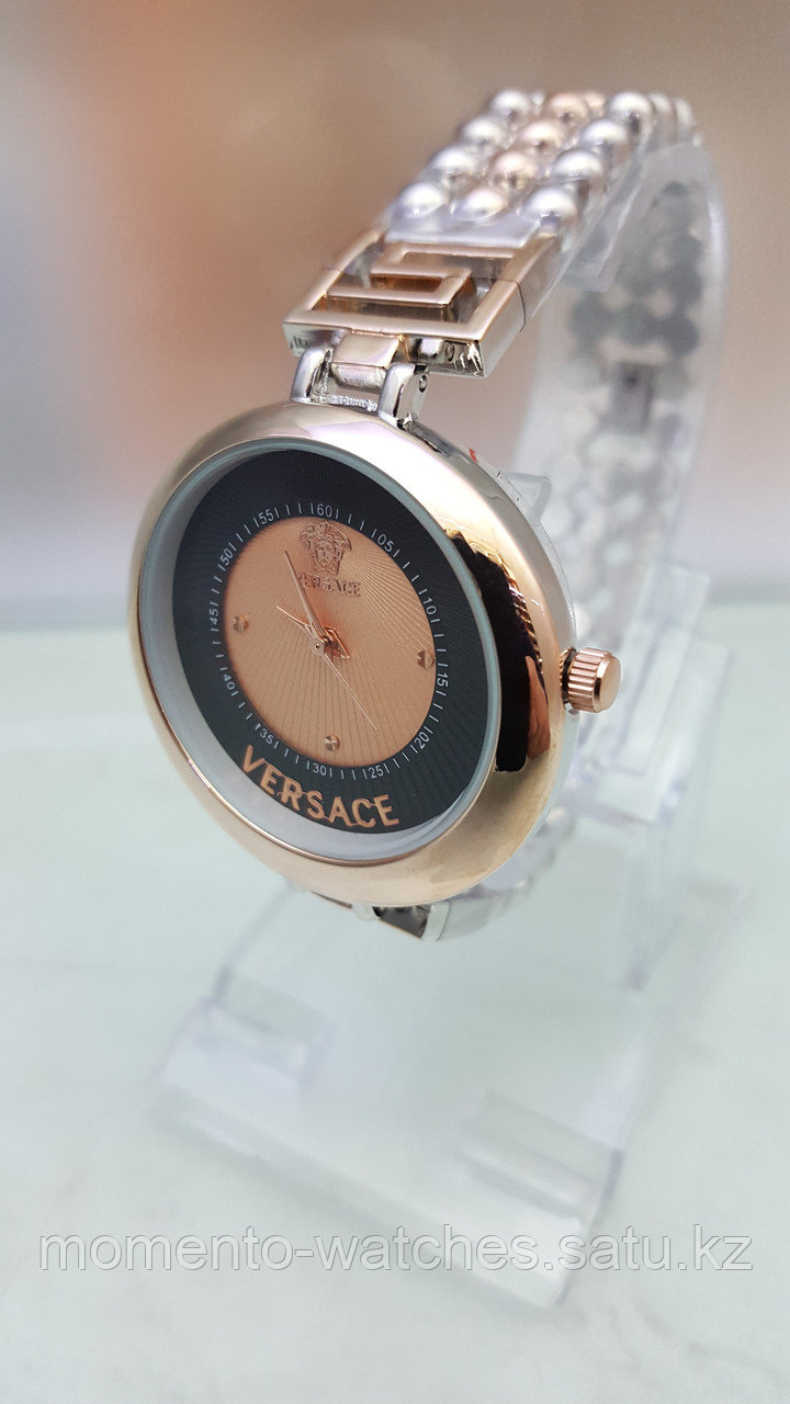 Женские часы Versace