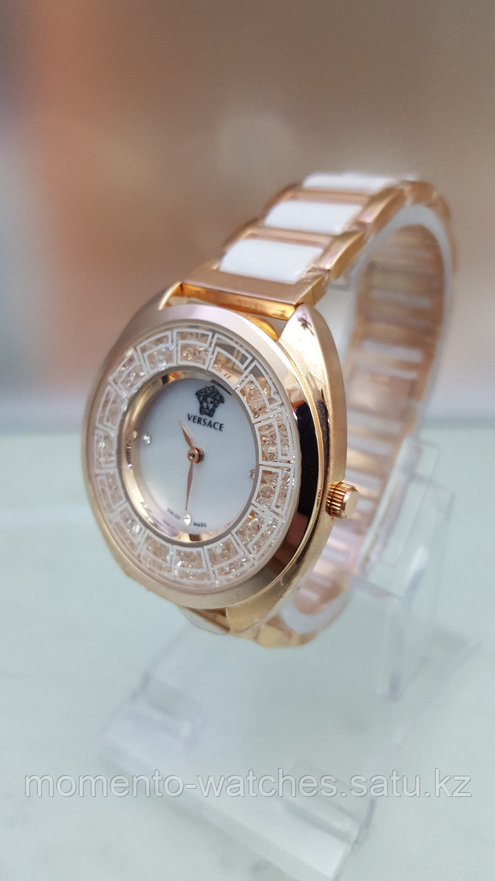 Женские часы Versace