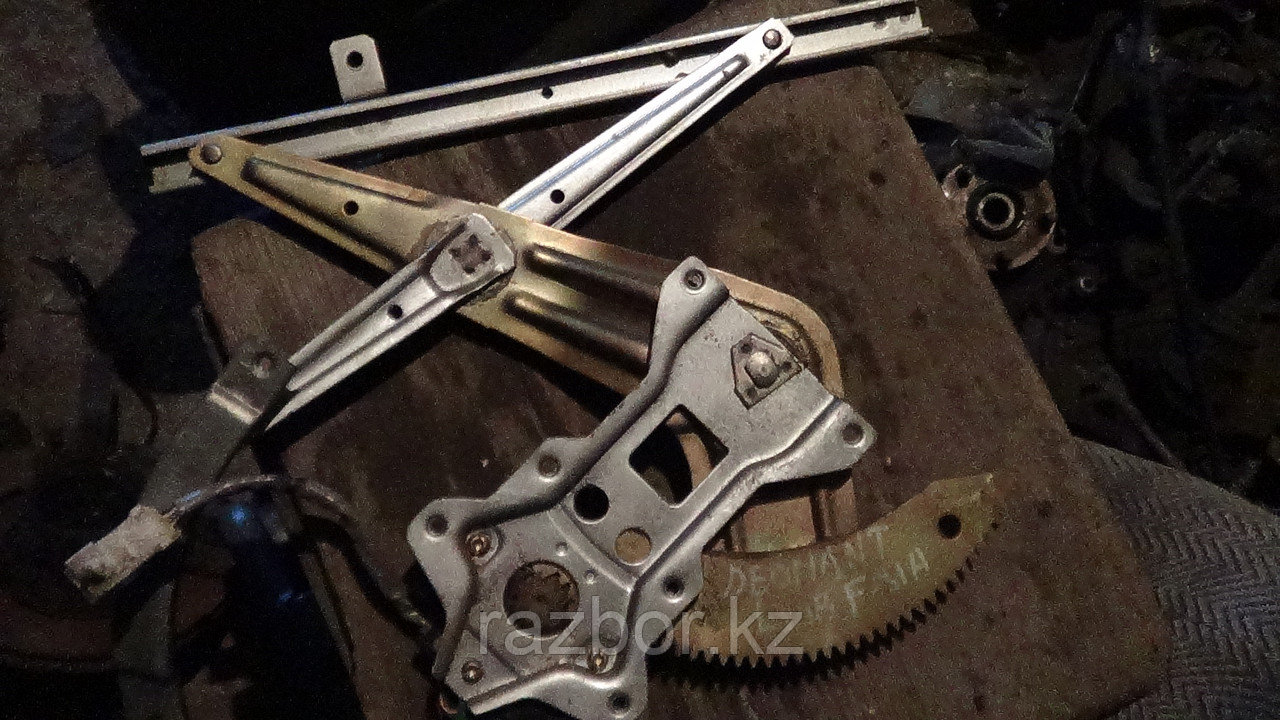 Стеклоподъёмник левый задний Mitsubishi Diamante