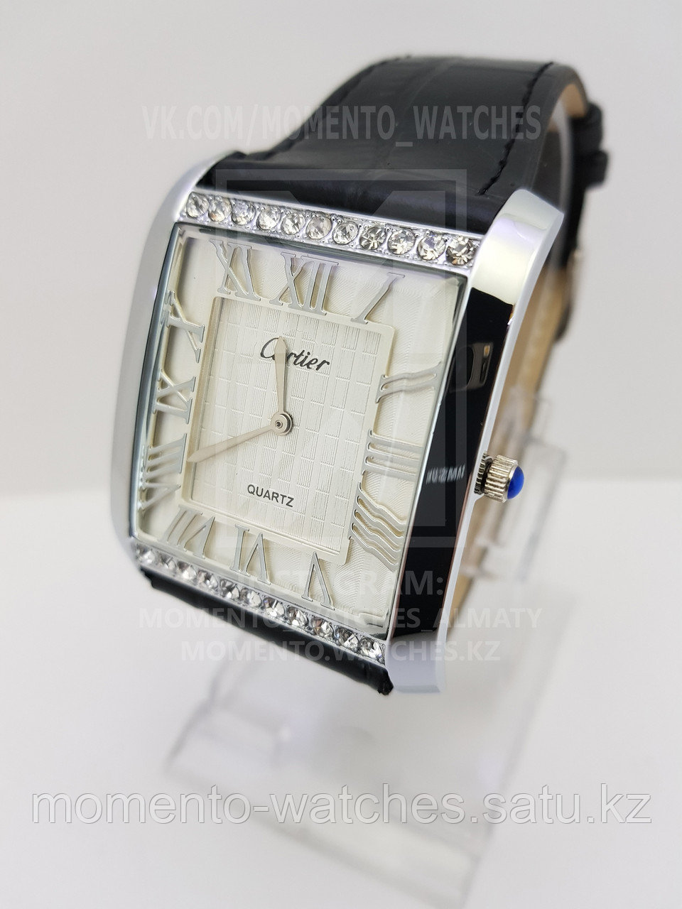 Женские часы Cartier