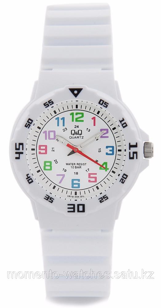 Часы Q&Q VR19J004Y
