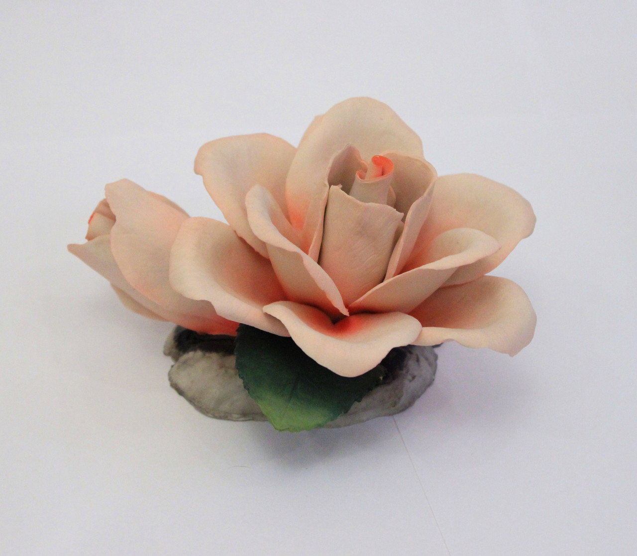 Фарфоровый цветок Роза с бутоном. Италия. Ручная работа