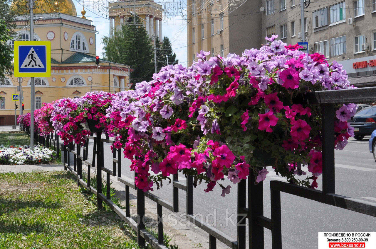 Стойка для петуний уличная