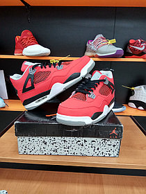 Баскетбольные кроссовки Nike Air Jordan IV (4) Retro 