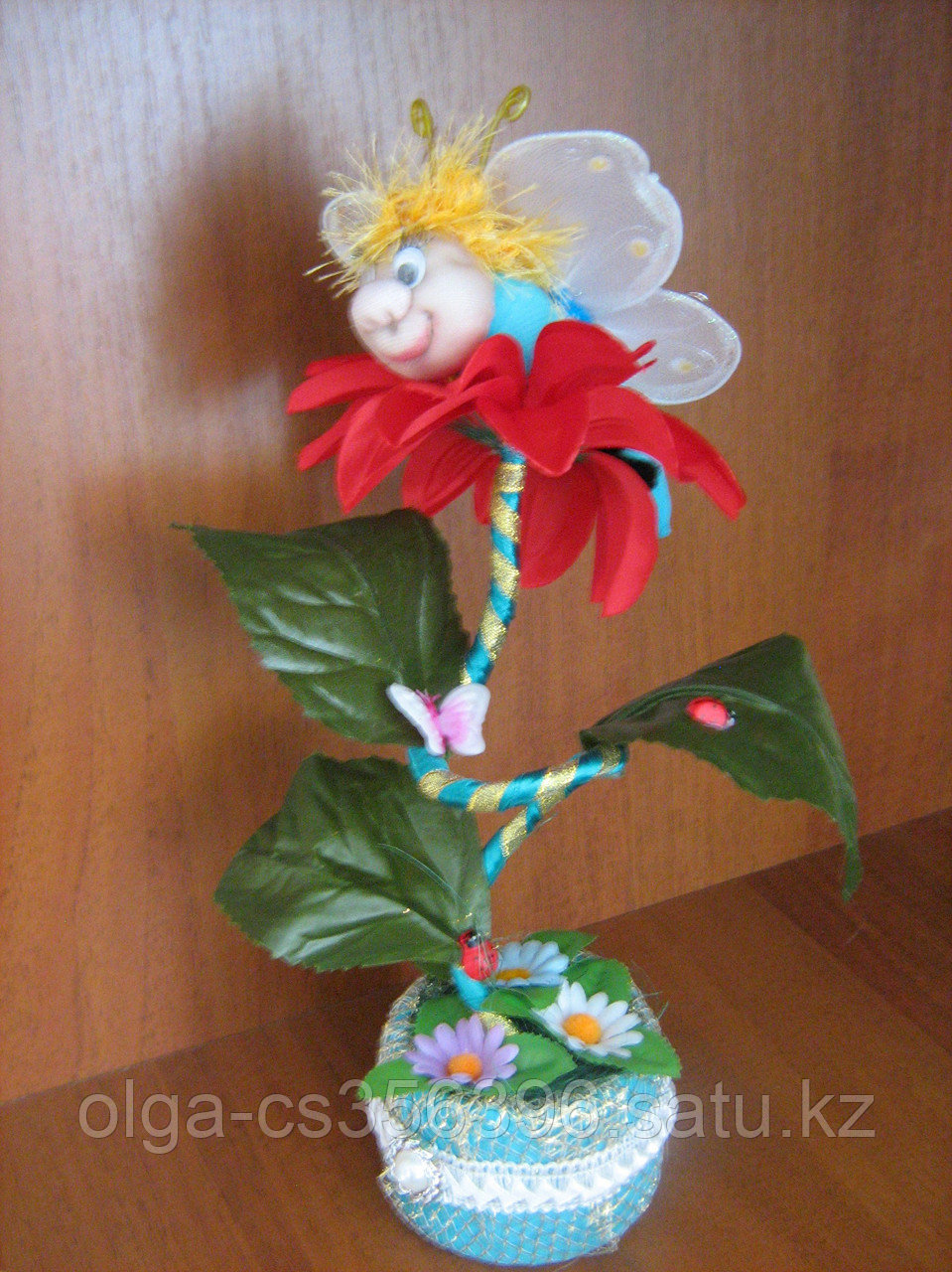 Бабочка на цветочке.. Creativ 1991