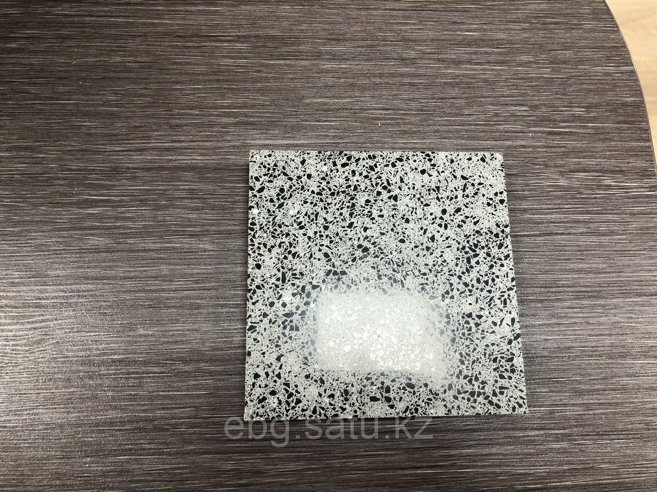 Гранит ( бетонно мозаичная плитка) красный - фото 1 - id-p50029051