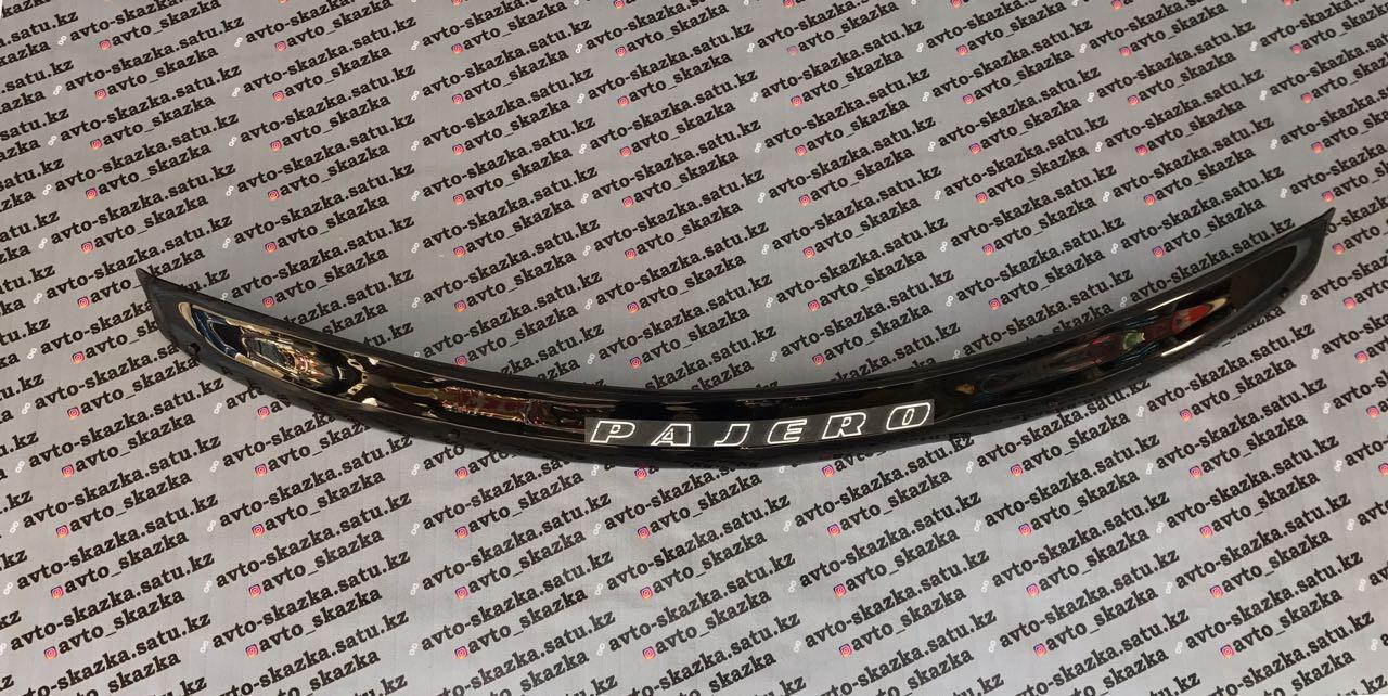 Мухобойка на MITSUBISHI	MONTERO SPORT (2008-2015)