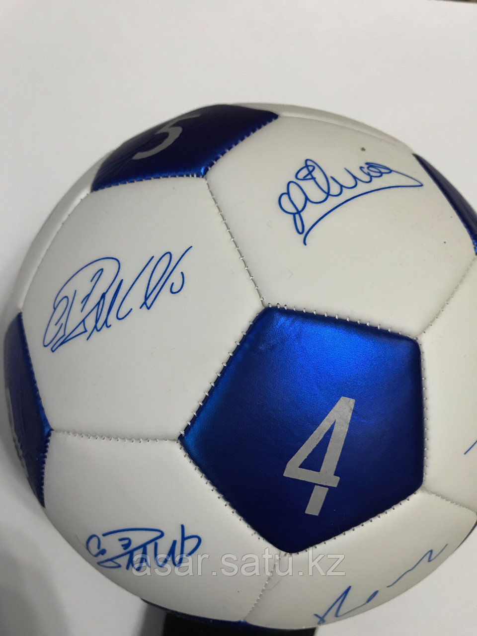 Мяч футбольный с автографами , Real - фото 2 - id-p50050561