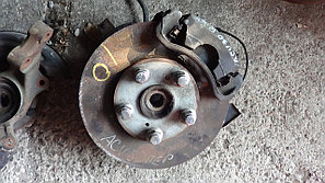 Ступица Toyota Camry (30) правая передняя