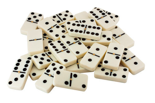 Үлкен кеуде және емізік порно видео Ара белі бар HD порнофотосуреттер