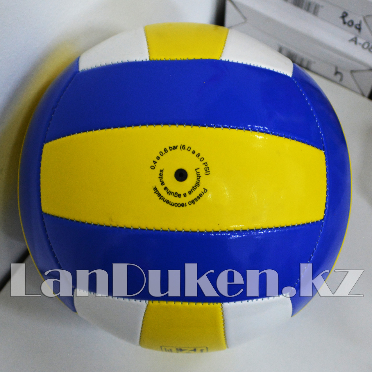 Мяч волейбольный Wellmix Sports окружность 66.5 см 2 - фото 2 - id-p50242234