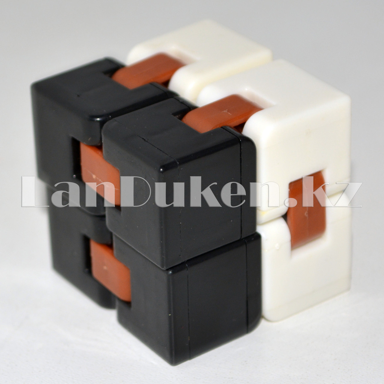 Игрушка антистресс Infinity Cube Инфинити Куб черно-белый