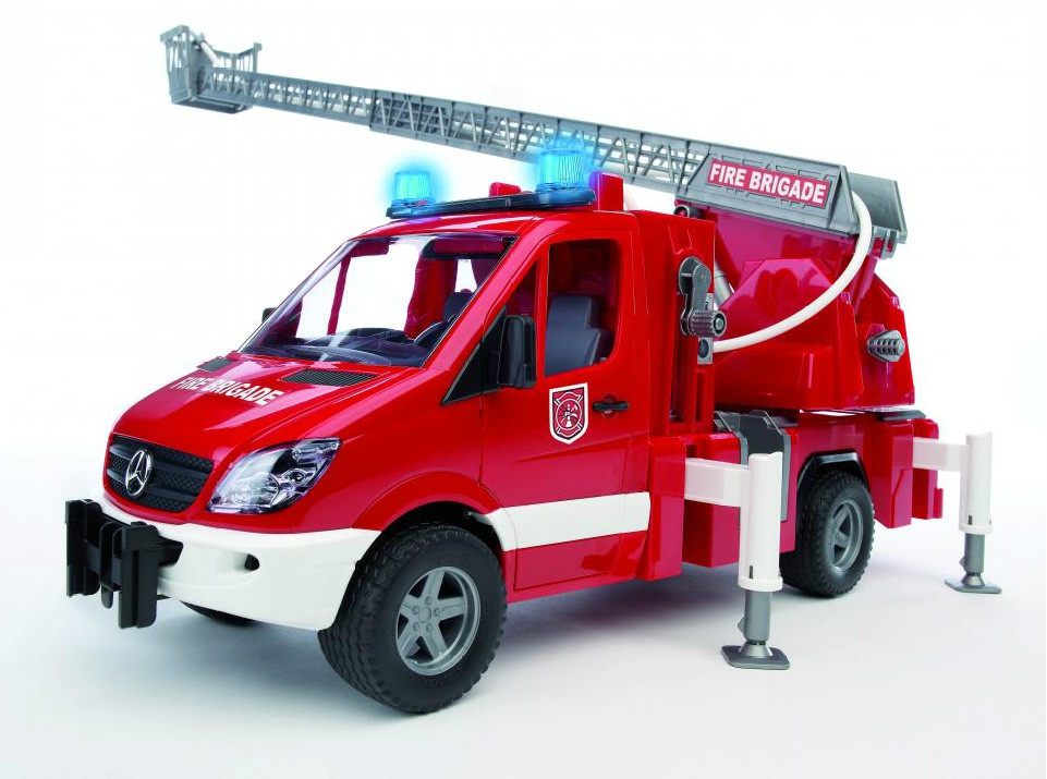 Bruder Mercedes Sprinter - пожарная машина с функцией разбрызгивания воды, свет и звук