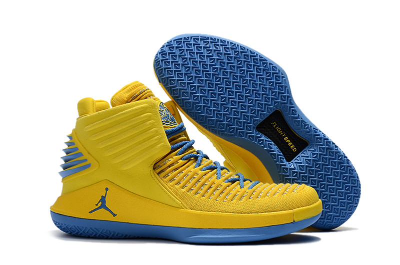 Баскетбольные кроссовки Air Jordan XXXII (32) "Yellow/Blue" (40-46)