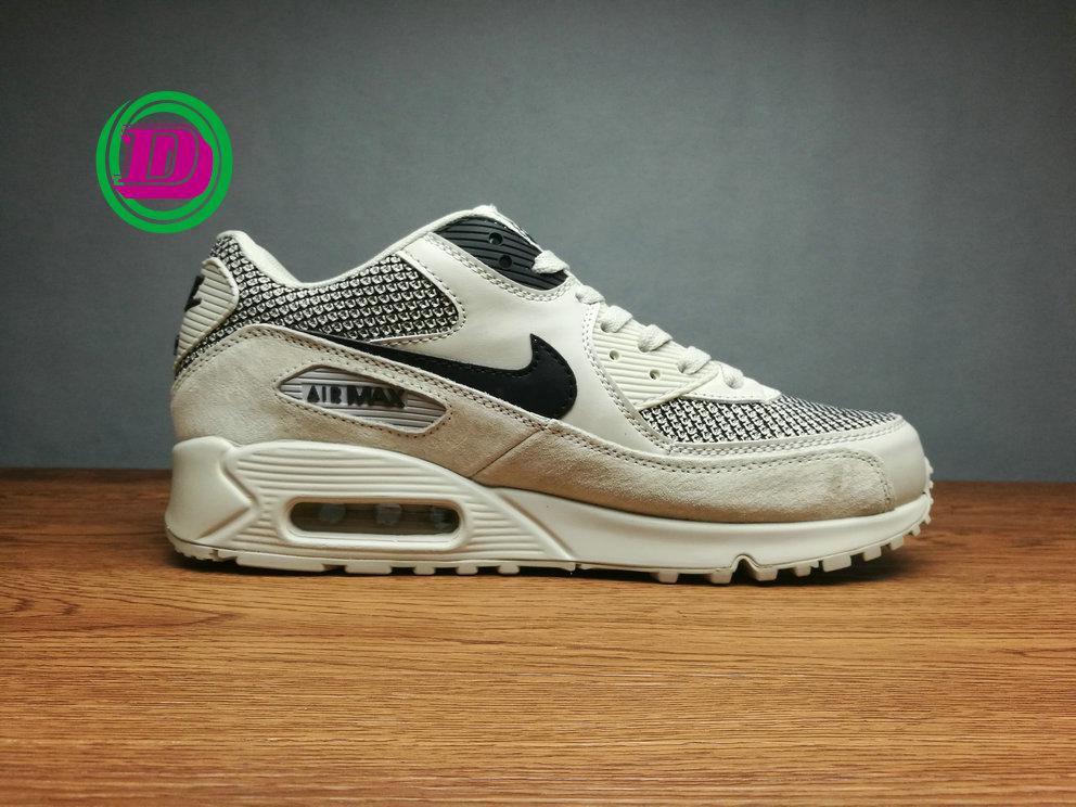 Кроссовки Nike Air Max 90 Essential