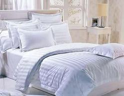 Белый гостиничный комплект постельного белья из страйп-сатина. 2-спальный, Полоса 3х3см. Россия.