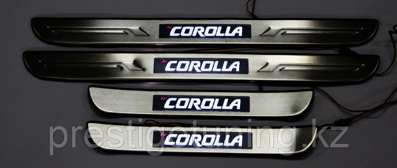 Пороги с синей LED подсветкой Corolla 2011-2013