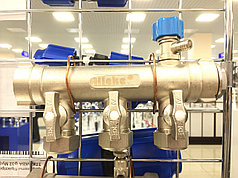 Коллектор Aileke ф25 с выходами 2кр ц20  ***