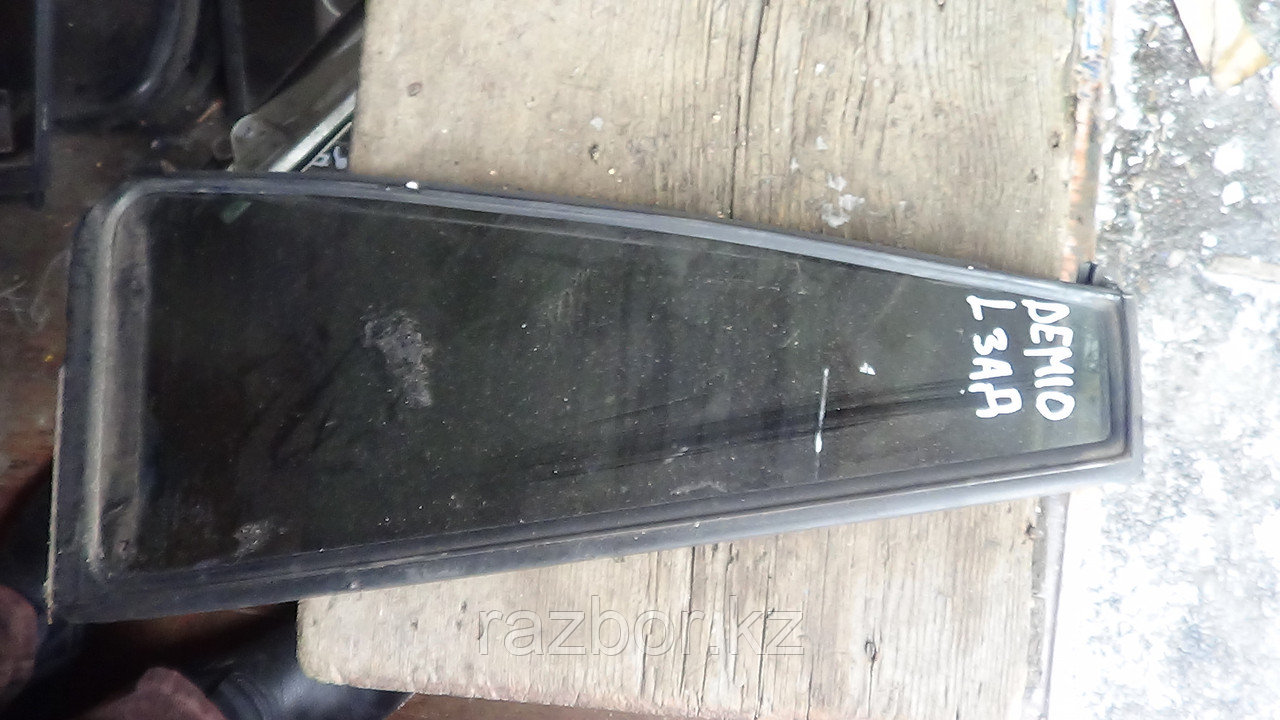 Форточка Mazda Demio левая задняя