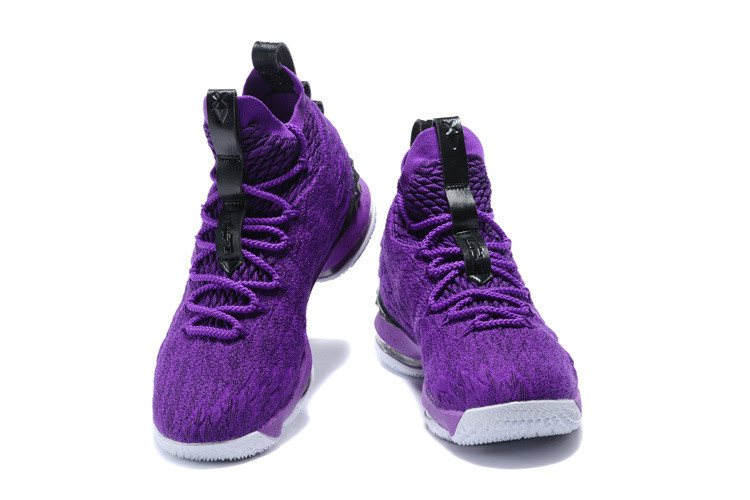 Баскетбольные кроссовки Nike Lebron 15 (XV) from LeBron James "Purple" - фото 2 - id-p51104420