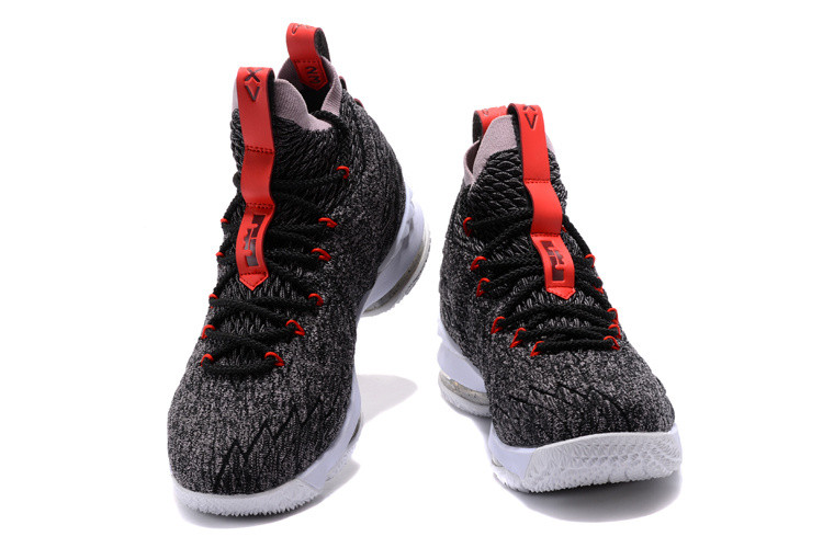 Баскетбольные кроссовки Nike Lebron 15 (XV) from LeBron James - фото 2 - id-p51107711