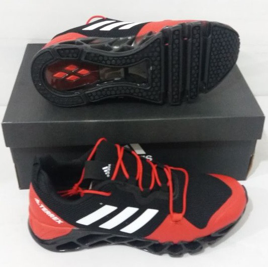 Кроссовки Adidas Terrex Black Red White 