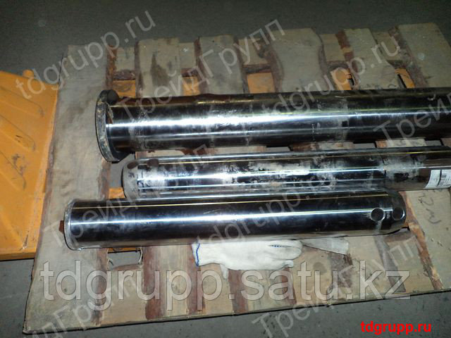 61NB-40072 палец ковша Hyundai R520LC-9