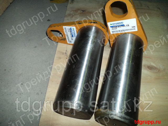 61N8-01701 палец стрелы Hyundai R250LC-7