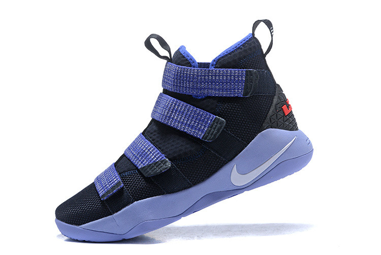 Баскетбольные кроссовки Nike Lebron James XI (11) Zoom Soldier 