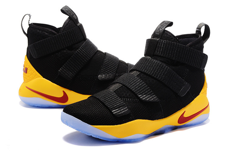 Баскетбольные кроссовки Nike Lebron James XI (11) Zoom Soldier - фото 3 - id-p51460084