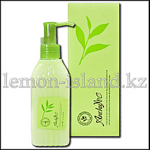 Лосьон для лица очищающий и увлажняющий с экстрактом зелёного чая.