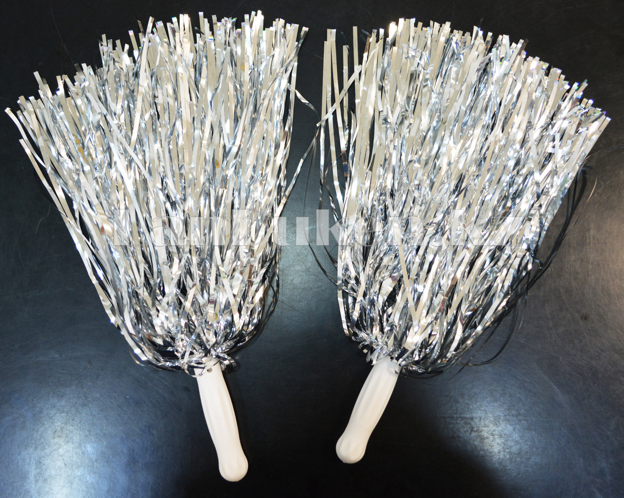 Помпоны для черлидинга маленькие (серебряные)