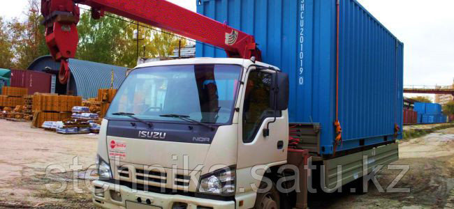 Манипулятор с контейнером. Погрузка бытовки манипулятором. Перевозка бытовок краном манипулятором. Перевозка контейнера манипулятором manipulyator v arendu. Контейнеровоз с манипулятором 40 футов.