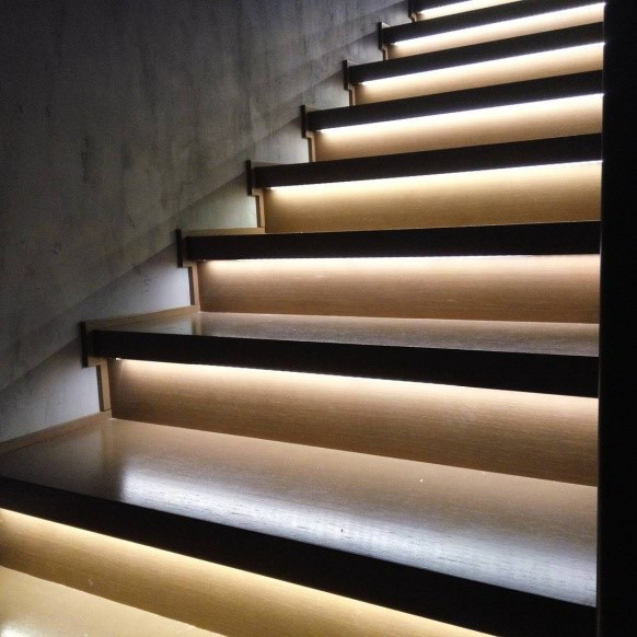 Подсветка лестниц автоматическая в алматы Stairs PRO 1025 - фото 1 - id-p52129296