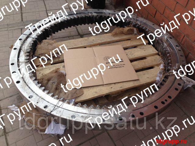 81N9-01020 Круг поворотный (swing bearing) Hyundai R320LC-7
