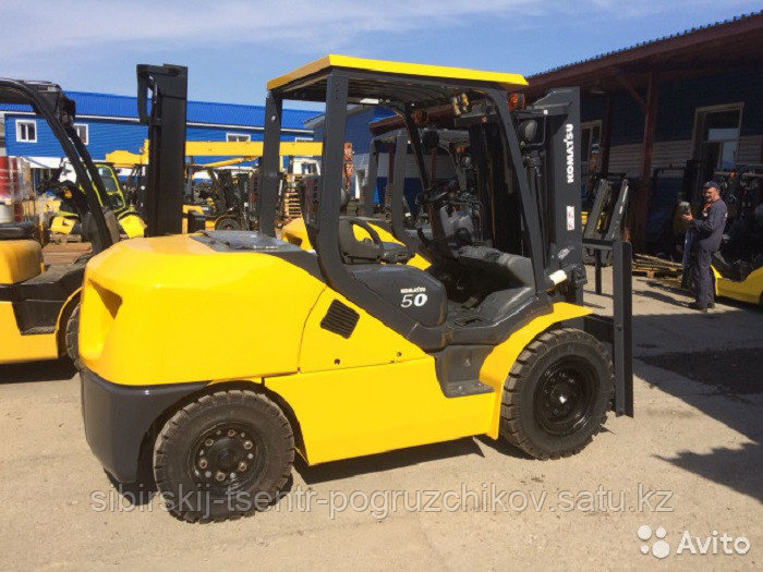 Дизельный погрузчик Komatsu, 5 тн