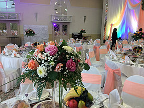 Оформление свадьбы в персиковом цвете в зале Princess Hall 7