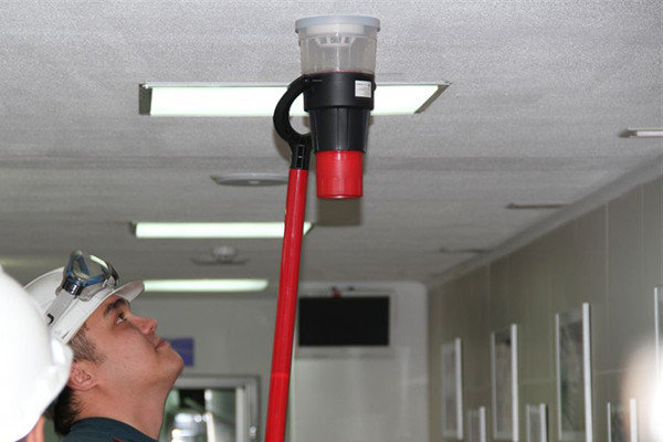 МЧС России призывает граждан оборудовать жилье пожарными извещателями. Администр