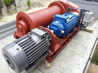 Грузовая лебедка У5120.59 башенного крана