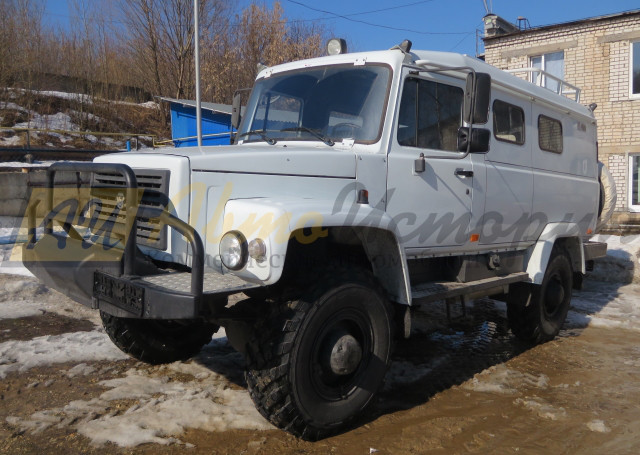 Газ 330811 "Вепрь". Белый