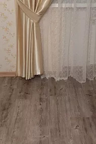 Кварц-виниловая плитка DECORIA Mild Tile DW 8133 Дуб Бала