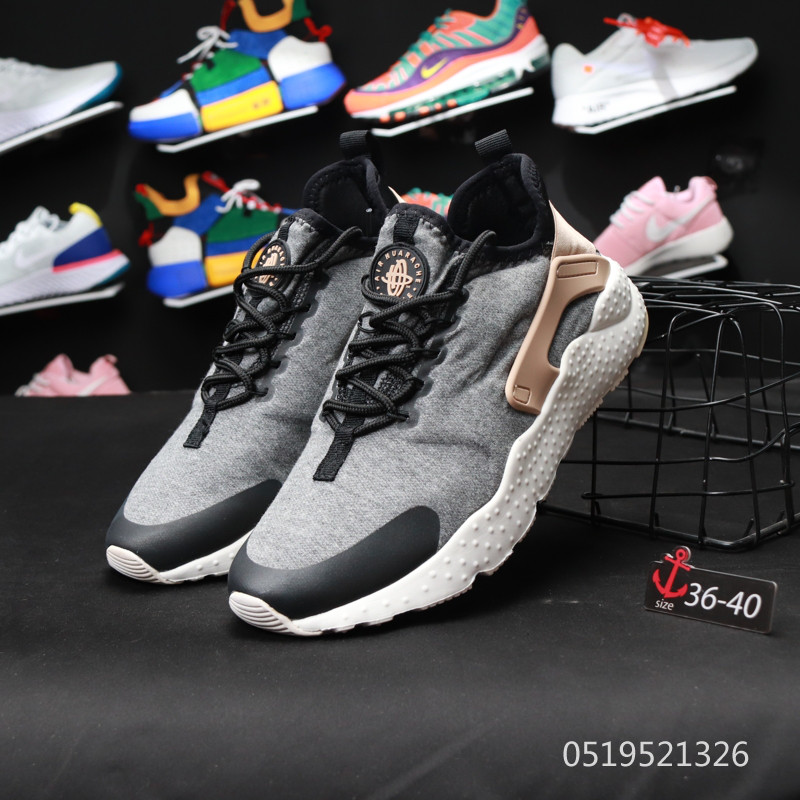 Кроссовки Nike Air Huarache Run - фото 1 - id-p53167933