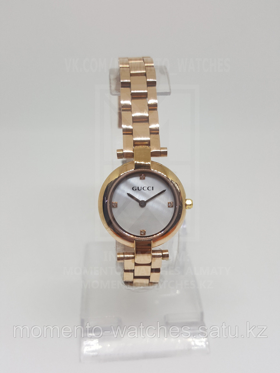 Женские часы Gucci