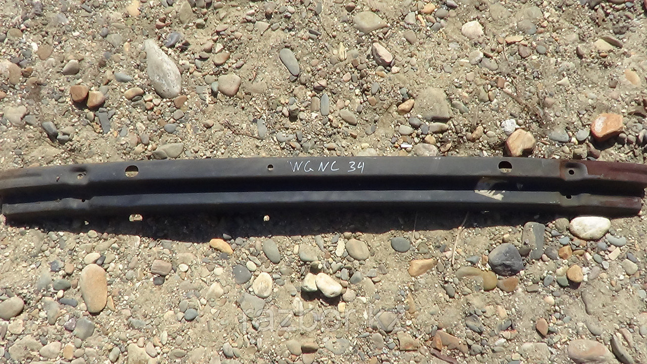 Усилитель бампера задний Nissan Stagea