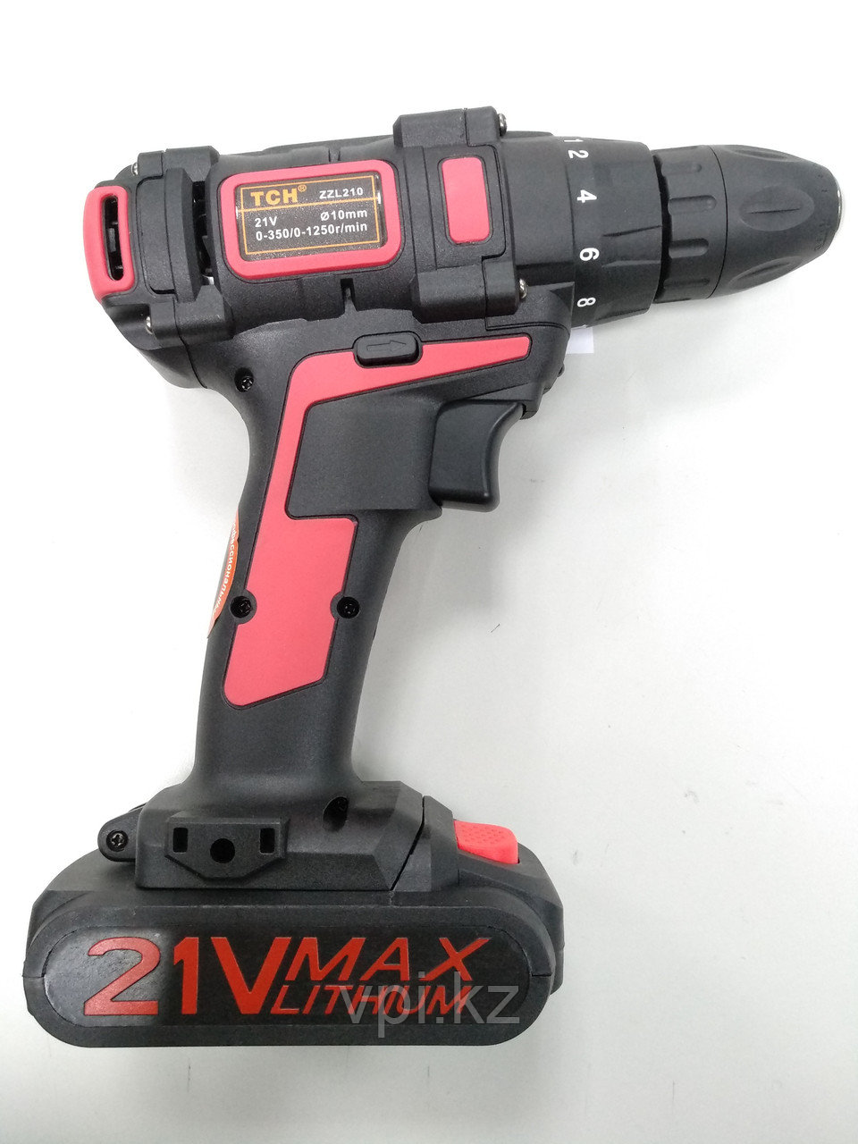 Аккумуляторный шуруповерт L210-21V TCH