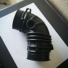 Патрубок воздушного фильтра SUZUKI GRAND VITARA JB420, 13881-65J00, SUZUKI GENUINE PARTS