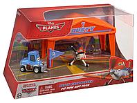 Игровой набор Самолет в ангаре Planes Y5735-Y5736 Игровой набор Самолет в ангаре Planes
