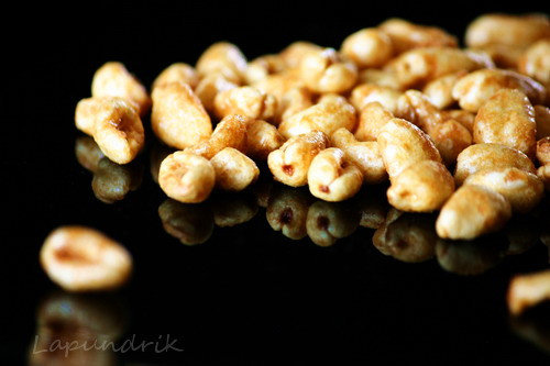 Төрт аяғында шұлық киген әйелдер