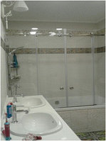Стеклянный экран. Раздвижная на ванну. Две двери. 8 мм. "А29" 