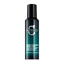 Мусс сильной фиксации для придания формы вьющимся волосам - TIGI Catwalk Curlesque Strong Mousse 200 мл.